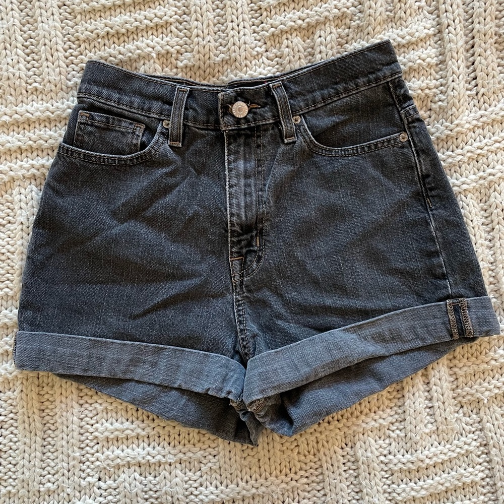Urban Outfitters BDG High Waisted Mom Shorts - Size 27 Black